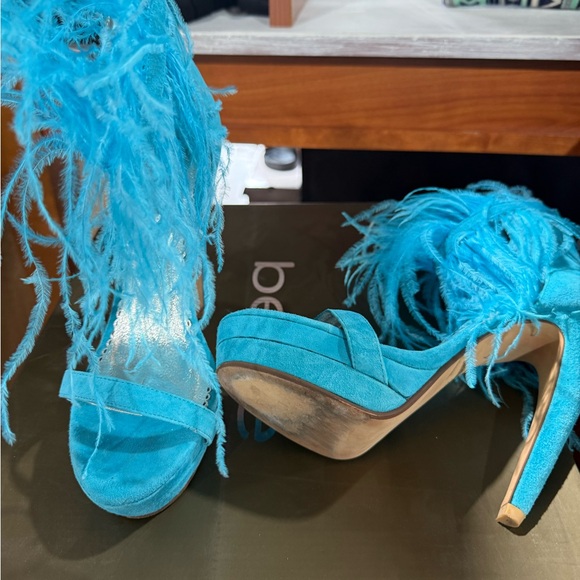 Bebe Vibrant Blue Feathered Heels - Picture 2 of 3